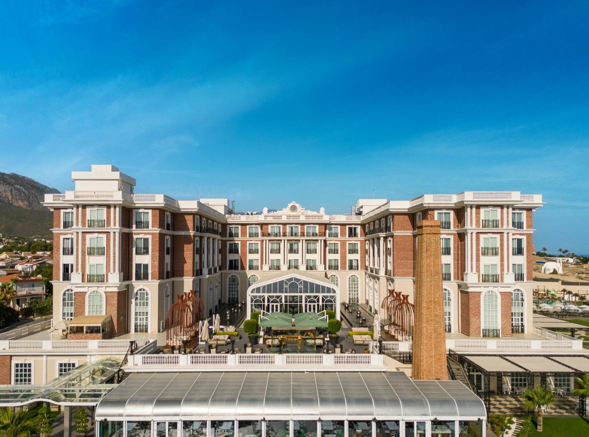 Kaya Palazzo Resort & Casino Kyrenia  Exterior photo