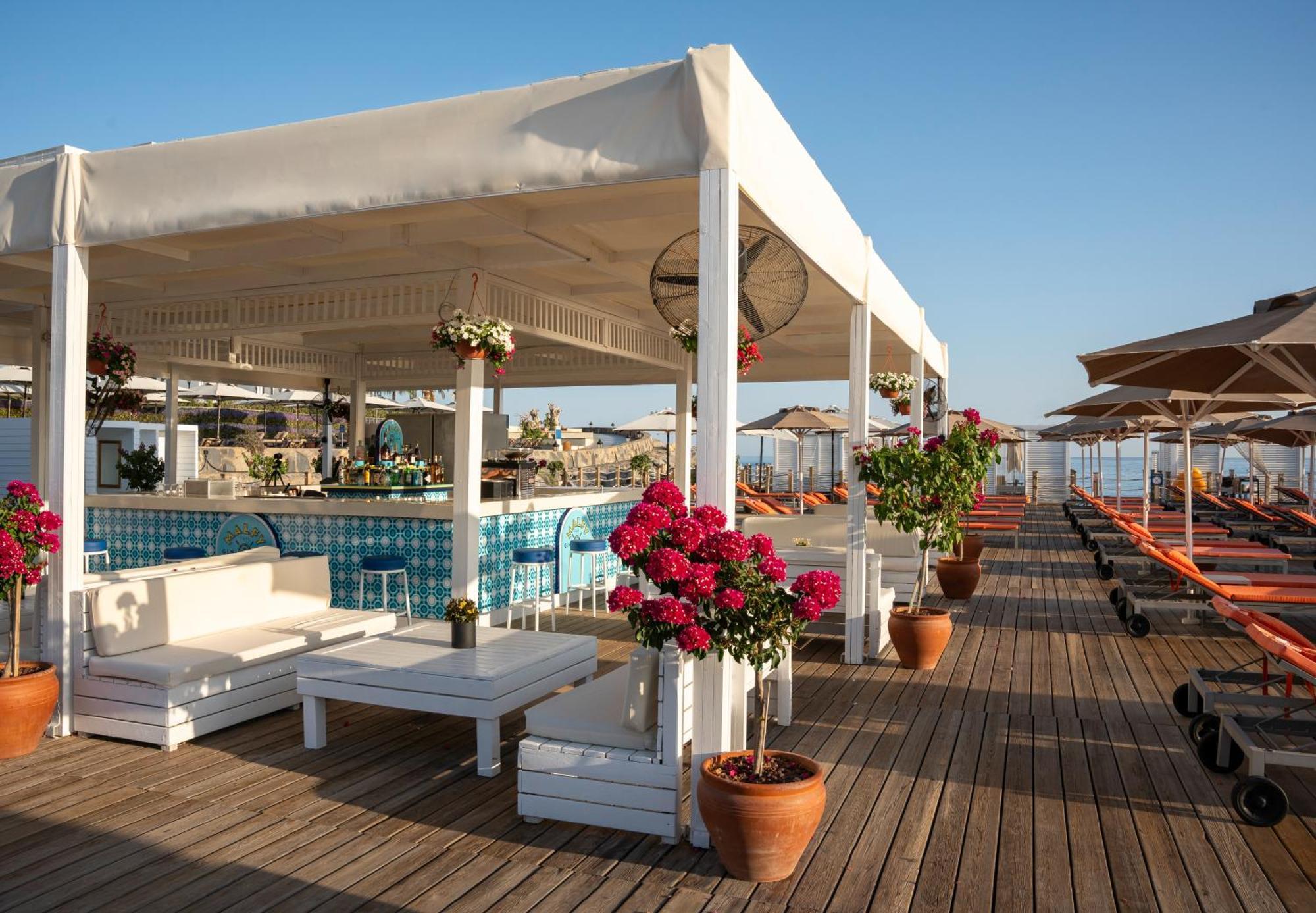 Kaya Palazzo Resort & Casino Kyrenia  Exterior photo